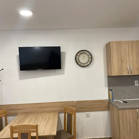 Apartman Flora