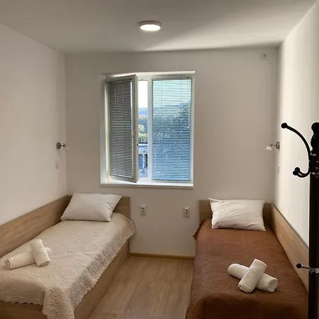 Apartman Flora *