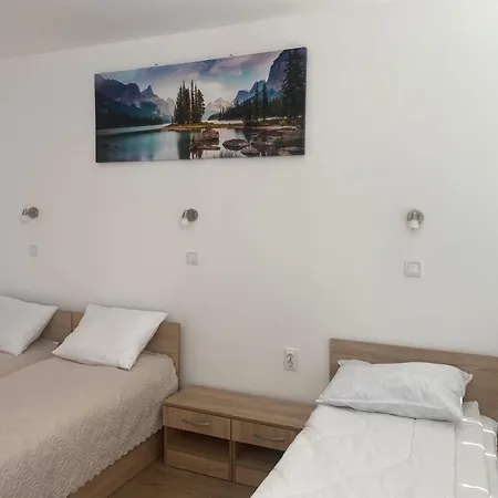 Apartman Flora Mizara